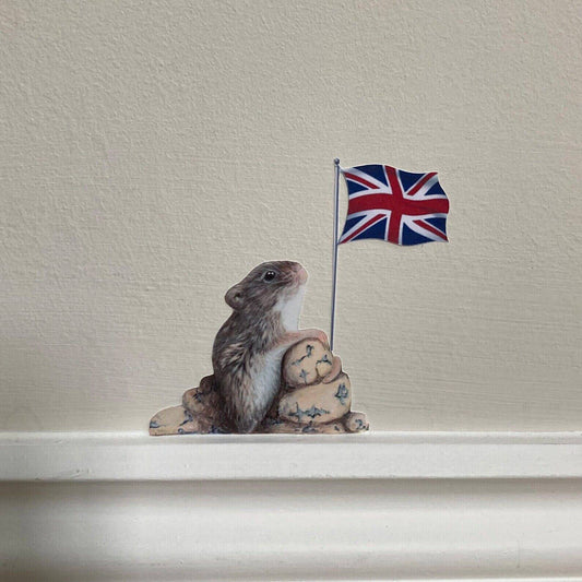 Cute Mouse with UK Flag Wall Decal - Perfect for Patriotic Decor