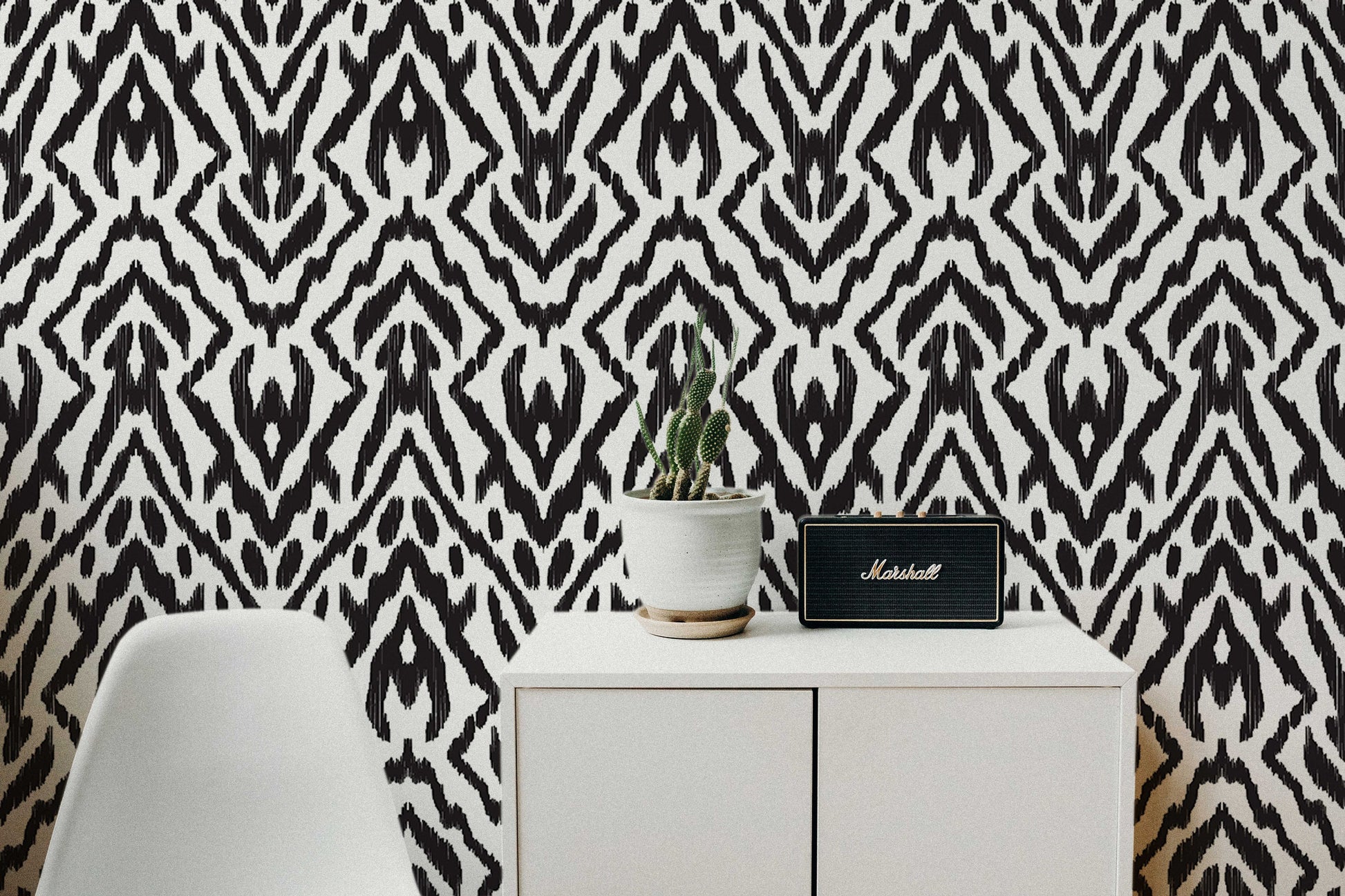 Black And White Shapes - High Quality Wallpaper by Wonderwallsboutique